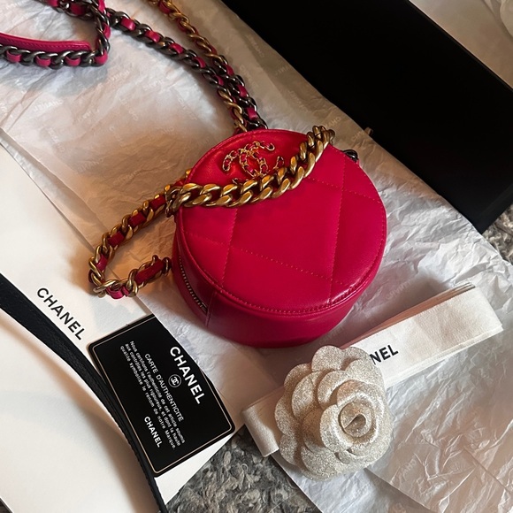 CHANEL PINK ROUND 19 - Picture 3 of 16
